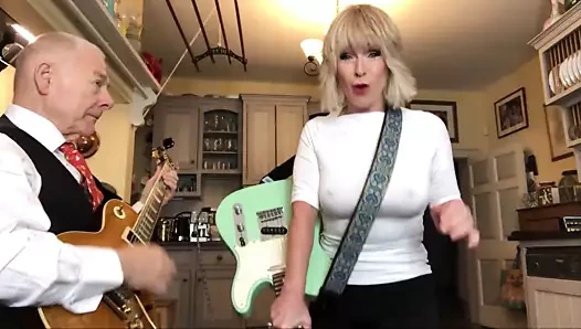 rock'n roll'u seviyorum