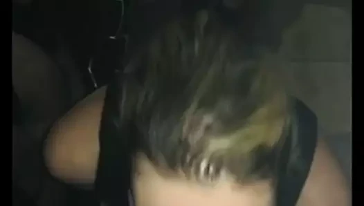 Ma blonde me suce encore