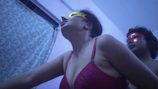 Aldatan koca karısıyla aldatıyor