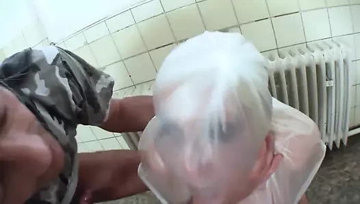 Seksi Gina aşırı fetiş seks yapıyor