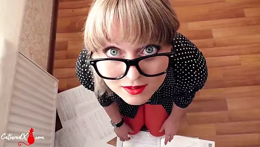 Sekreter emmek büyük horoz patron ve cumshot üzerinde yüz pov