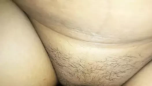 Amacı masaj artı onun yerine amcığını pompalamak istedi