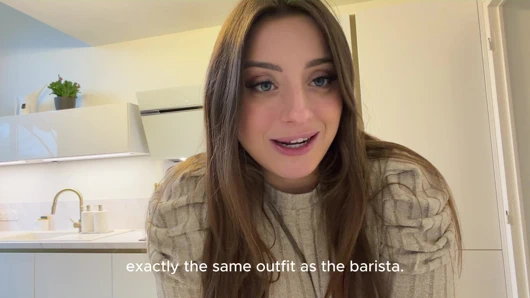 Ağızla sevişme, derin boğaz, vajina yalama ve büyük göğüslerle sert seks barista poposu - Luna Doll