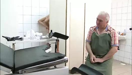 Ailede kirli davranışlar! (tam film)