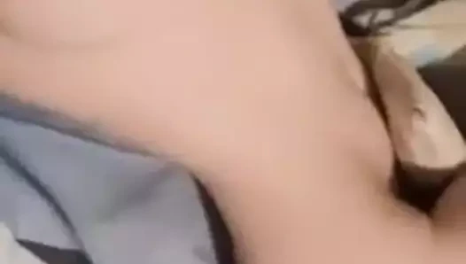 Bulgar kız silikon mu doğal göğüslerini mi gösteriyor? yorum!