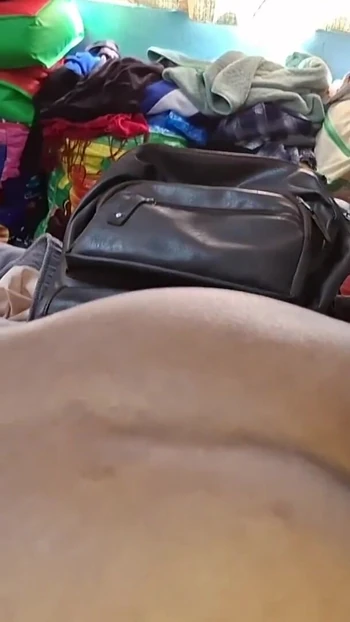 Падающий по челюсти момент из "непальского ясного аудио секса, непальская мачеха не может обработать мой хуй"