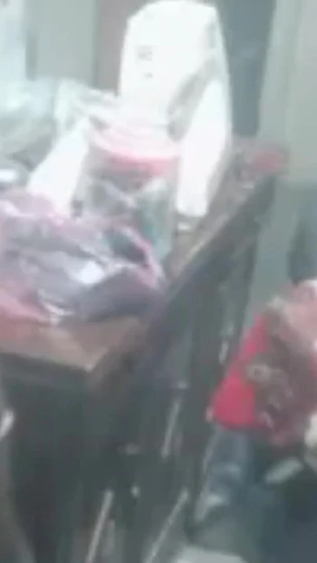 Эпический момент из "Пакистанскую горячую сексуальную девушку трахнул сосед собачий стиль перед живой камерой - июнь 2025, эпизод 3"