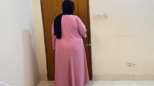 Tesettürlü Müslüman kadınla sert sikiş! - Cum Wild