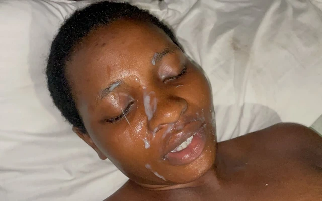 Pt2: küçük memeli ve büyük götlü ince kalın Afrikalı seksi zenci kadın büyük yaraklı komşusunu sert sikiyor