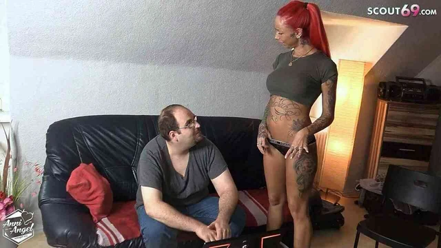 Alman şişman bakire nerd adam gets becerdin tarafından arkadaş arasında kardeş