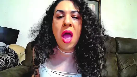 Göt sallama deliği sürtüğü gösteriyor