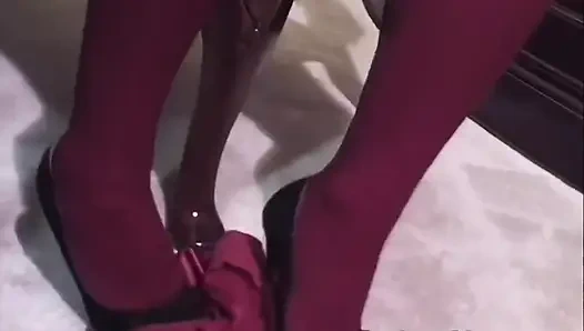 90'ların Kıllı Kızı Saçlarını Fetişleştiriyor