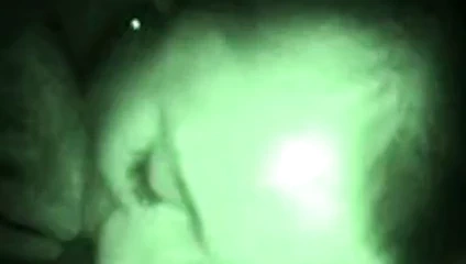 doyumsuz romen kızlar baş veren seviyor