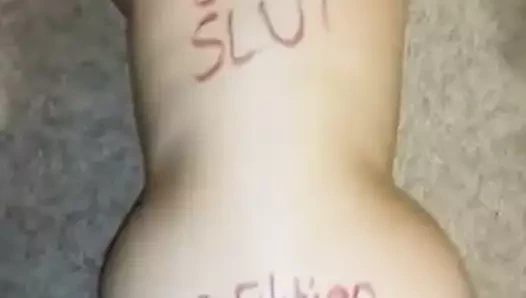 külot üzerinde sürtük karısının kıçına twinks