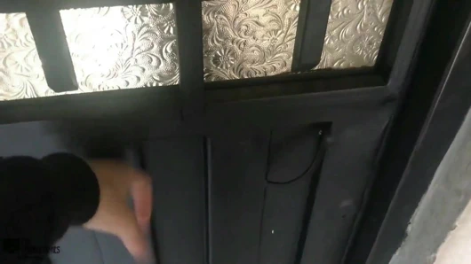 Kurye o kadar muhtaçtı ki pizza için iyi bir saksoyla ödeme teklifimi reddetmedi - İspanyolca porno