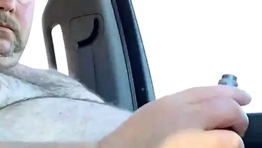 Fat Fag Slut WADD4U Jerk a small cock in the parking 2