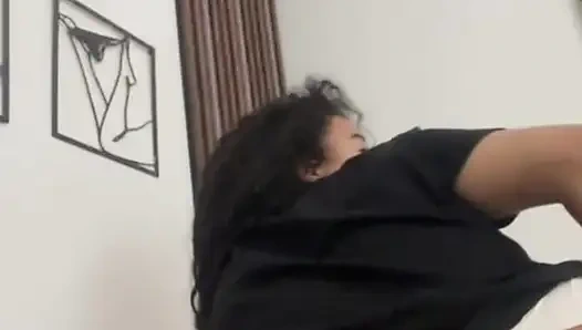 "Kalmana izin vereceğim... Ama aynı yatağı paylaşıyoruz