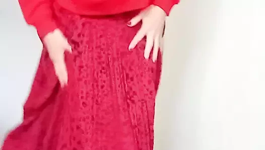 Noel ağacının etrafında sallanmak