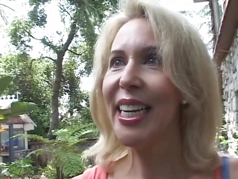 Big boobs blonde milf hairy pussy penetrated...cum in mouth