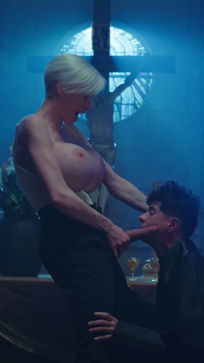 Tanya virago büyük memeli futa anal hakimiyet