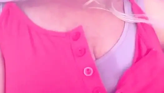 Titty's ve annemle twerk yapıyor