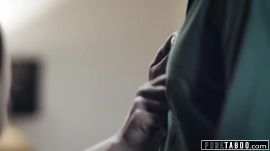 Saf tabu üvey yaralı adım oğlu zevk kendisi yardımcı oldu