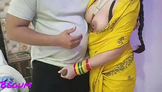 Saali partiden geldiğinde jiju ile sikişiyor