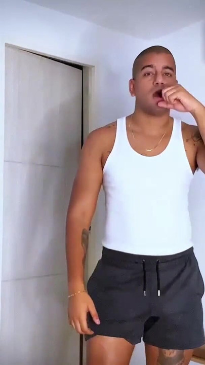 Koltuk altım ve ayağım küçük utandıran yarağına sahip | Klip 3