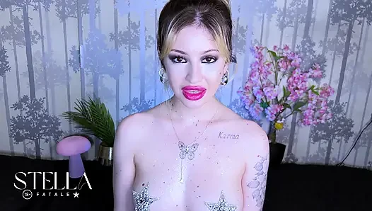Mükemmel göğüslerime tap