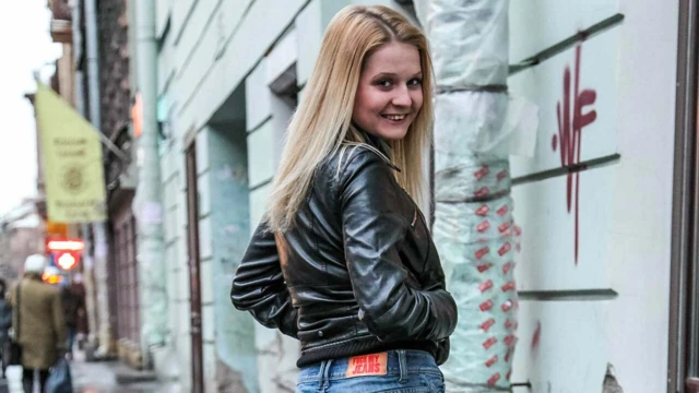 Amatör utangaç sarışın kız gets the sulu bbc o hak ediyor