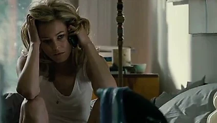 Elizabeth bankaları, genesis rodriguez - bir çıkıntıdaki adam