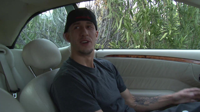 erst fickt er mich und dann rammt er mir seinen grossen schwanz in den mund