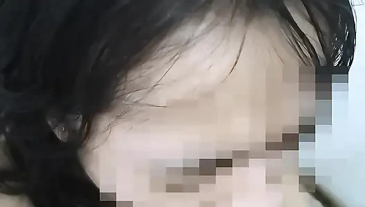 Liseli kız daha iyi not için okulun arkasındaki tuvalette öğretmeninin yarağını emiyor - minokiiko