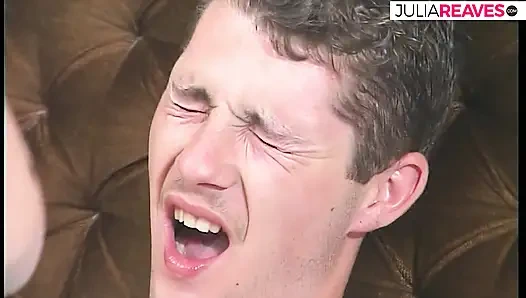 Azgın kıllı nine patronunu sikiyor