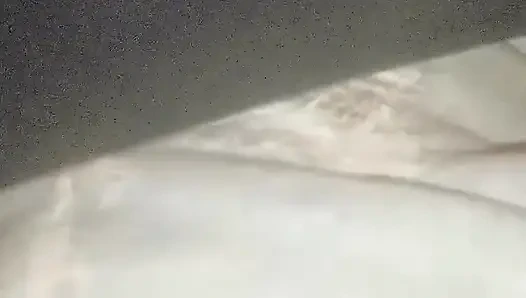 Seksi üvey kız kardeş queen4desi yağlı masaj sikişiyor 69