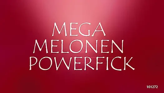 Büyük memeli orta yaşlı seksi kadınlar mega kavunlu güç sikişiyor