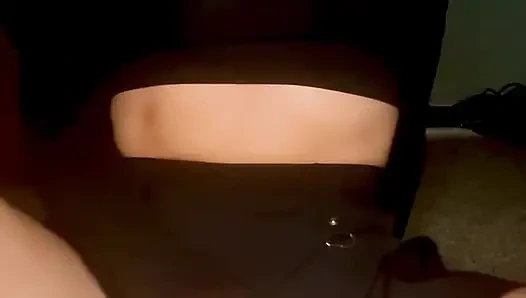 Oyuncakla solo kadın mastürbasyonu