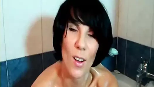 Orta yaşlı seksi kadın teşhir ediyor - doğal orta yaşlı seksi kadın