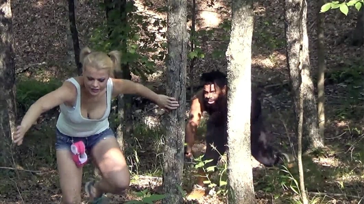 Hd- Nadia White ormanda Don Whoe tarafından yüzünü sert sikiyor