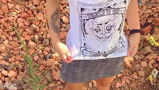 Yabancı bakış açısı külotu boşaltıyor