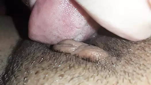 orgazm için meme uçlarını ve kedi emme - lezbiyen-illüzyon