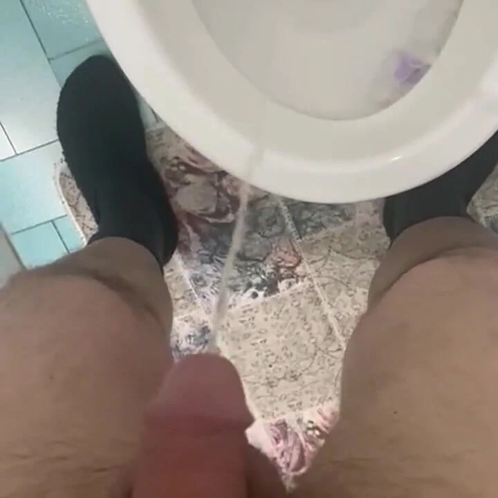 Türk Kıllı Yarak Çiş Videosu