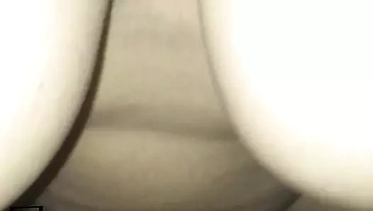 Büyük memeli ravina sert biniyor ve Hintçe ses kaydı