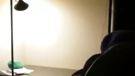 Latin kadın büyük zenci yarağıyla sikişiyor