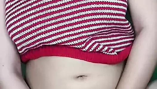 Dünyaya giden yolda çıplak sıcak Hintli kız – Hint seks