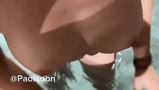 Jakuzide oral seks