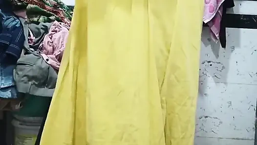 Priya bhabi bluz açık gösteri
