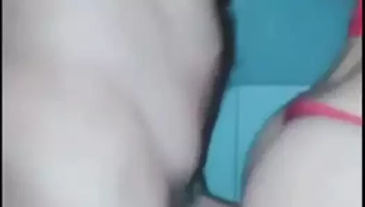 18 yaşındaki çocuk benim sıkı deliğimi dolduruyor