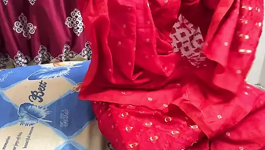 Seksi üvey annemi siktim, odamda sert sikişiyorum