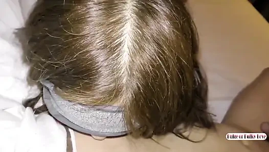 Ani bir mesaj perçinsiz bir buluşmaya yol açıyor, tutku tekrar tutuşmadan önce kanepe ısısı buharlaşıyor